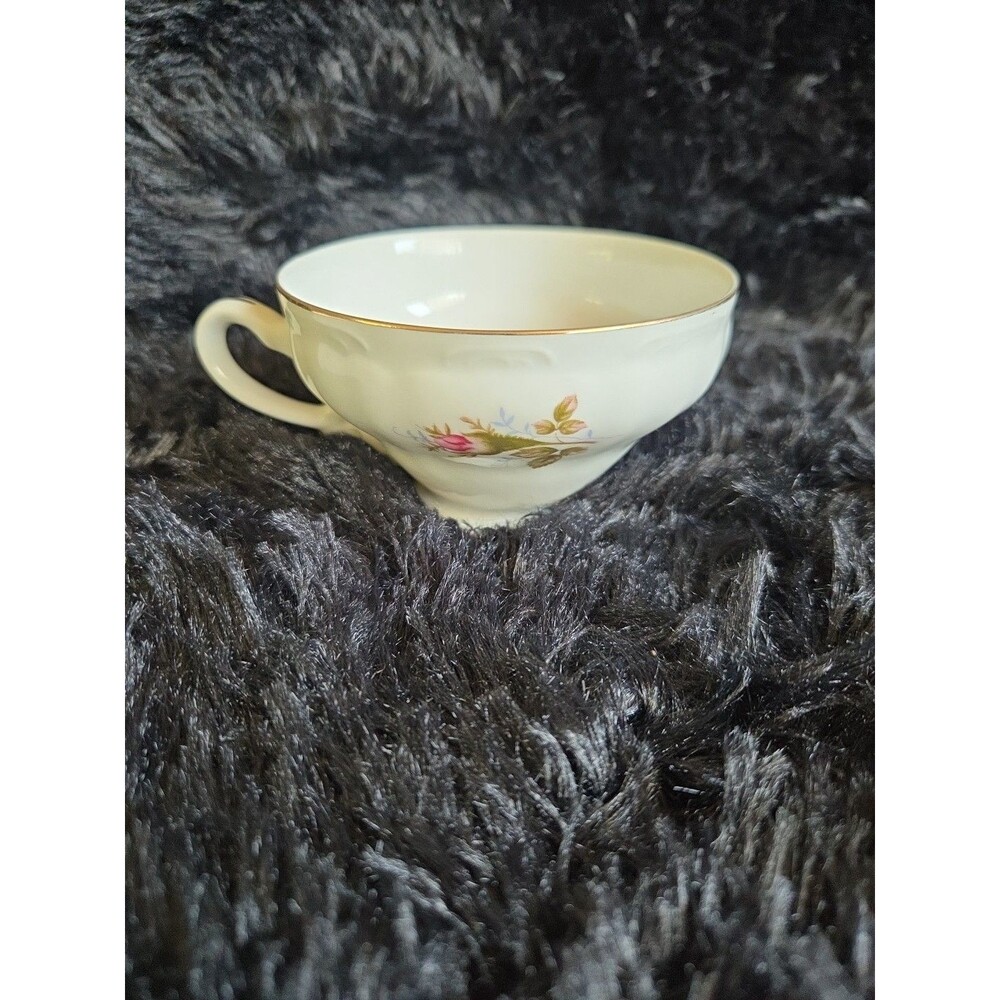 Fine China Royal Rose Tea Cup & Saucer Gold Trim Vintage Replacement - Picture 4 of 9